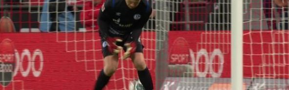  沙尔克04历史性降级引发球迷抗议潮  